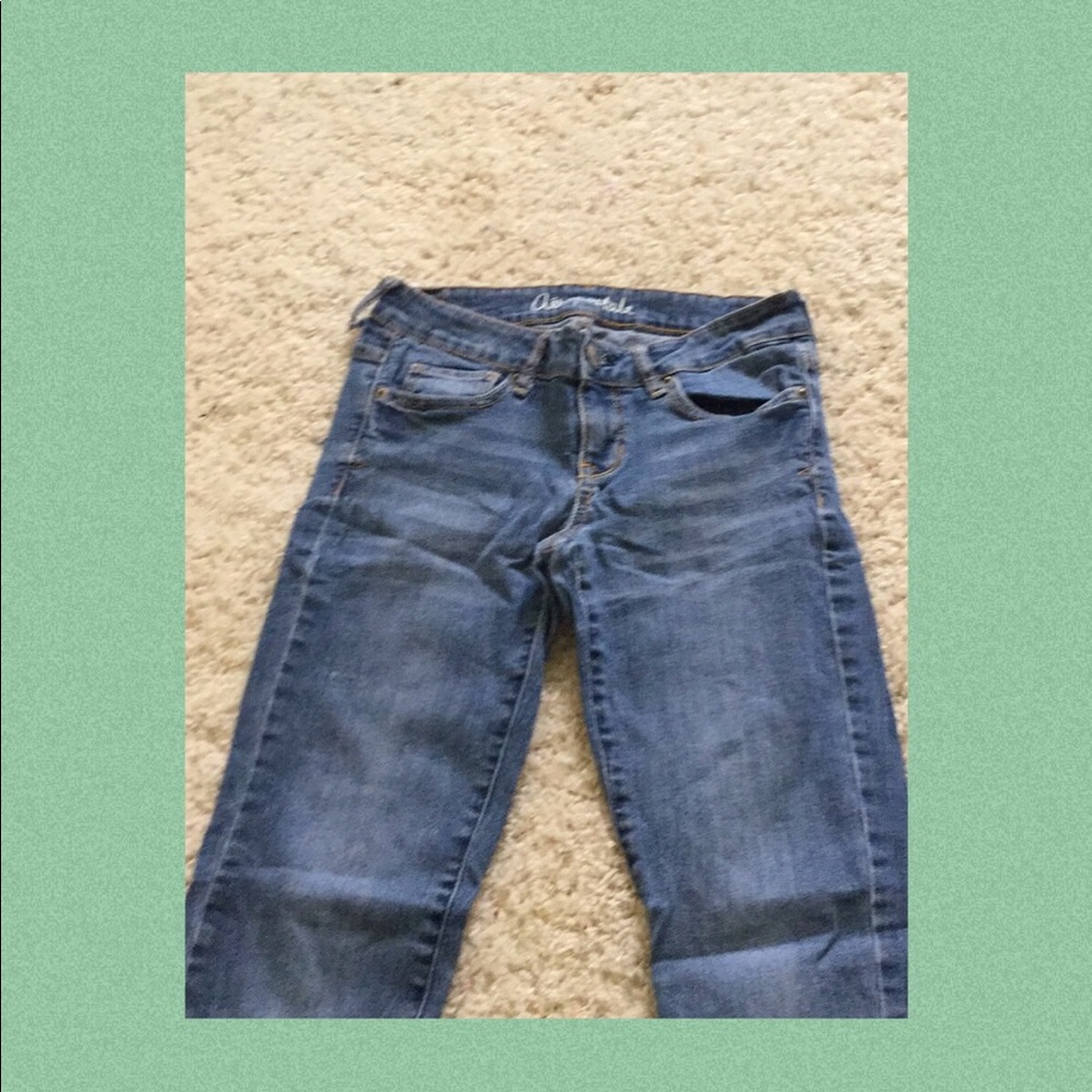I am selling a pair of Aeropostale jeans